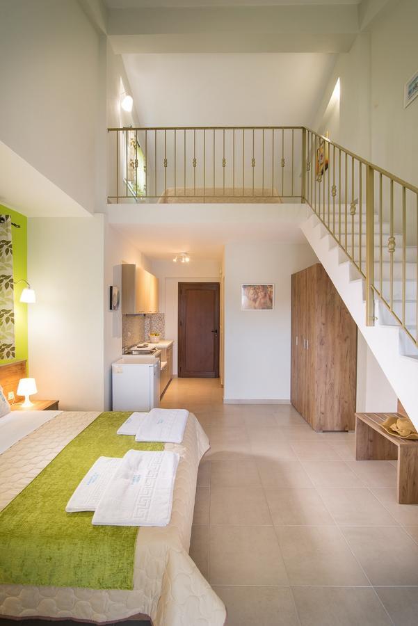 Anneta'S House Apartment Nikiti  Bagian luar foto