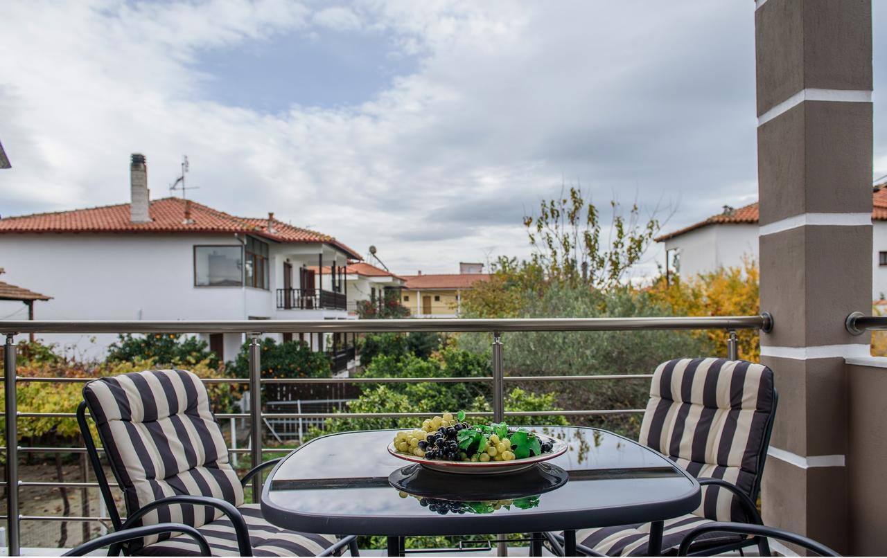 Anneta'S House Apartment Nikiti  Bagian luar foto